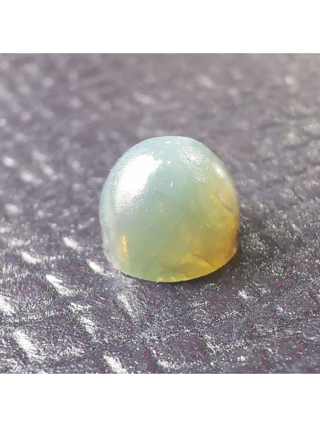 SAPHIR CABOCHON OVAL 3,31 CT - THAÏLANDE, TRAITÉ (REMPLI), BLEU, DIMENSIONS 8x6,6x5,7 MM