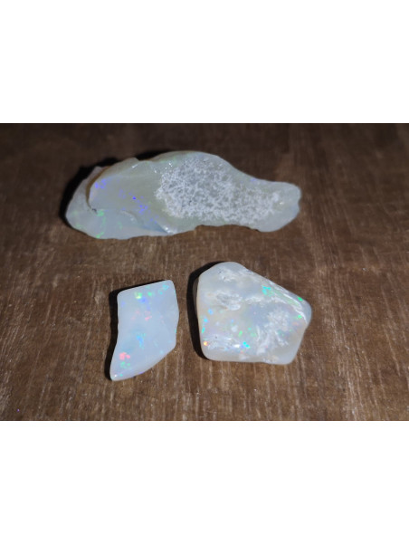 OPALE BLANCHE ETHIOPIE NATURELLE 1,70 CARATS - Rare Et Multicolore - 13.8 X 6.5 Mm - Neuf